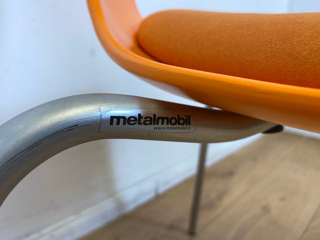 Oranger stapelbarer Stuhl Ibis von Metalmobil Arrredo aus Kunststoff I Stapelstuhl Stapelstühle Plastikstuhl Küchenstuhl Balkonstuhl Konferenzstuhl Bistrostuhl Gastro Space Age Stil I