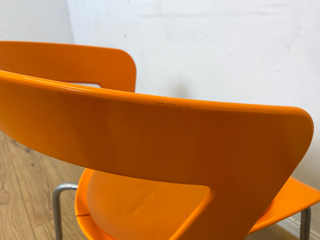 Oranger stapelbarer Stuhl Ibis von Metalmobil Arrredo aus Kunststoff I Stapelstuhl Stapelstühle Plastikstuhl Küchenstuhl Balkonstuhl Konferenzstuhl Bistrostuhl Gastro Space Age Stil I