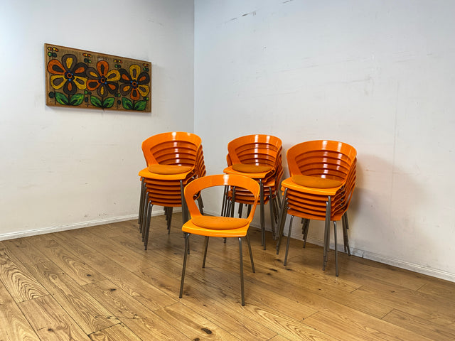 Oranger stapelbarer Stuhl Ibis von Metalmobil Arrredo aus Kunststoff I Stapelstuhl Stapelstühle Plastikstuhl Küchenstuhl Balkonstuhl Konferenzstuhl Bistrostuhl Gastro Space Age Stil I