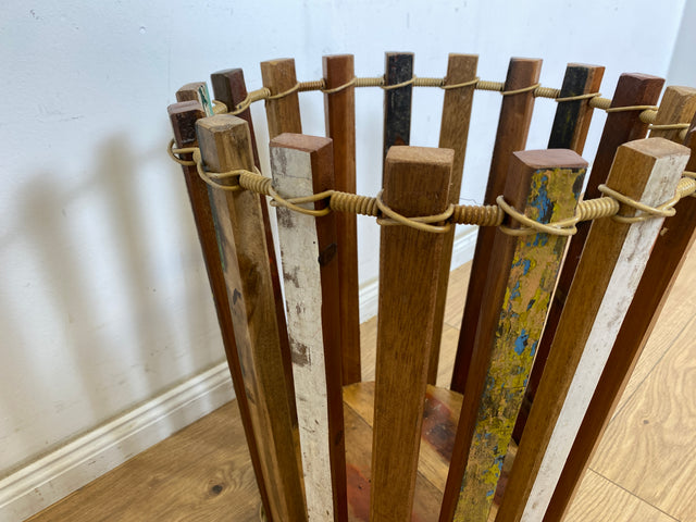 Boatwood by WMK # 1/3 Einzigartiger Papierkorb aus altem Bootsholz, ein handgefertigtes Unikat aus Teakholz , ⌀40cm # bunter Papiereimer Eimer Abfalleimer Korb Mülleimer Müllkorb Blumentopf Upcycling