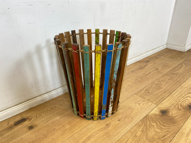 Boatwood by WMK # 1/3 Einzigartiger Papierkorb aus altem Bootsholz, ein handgefertigtes Unikat aus Teakholz , ⌀45cm # bunter Papiereimer Eimer Abfalleimer Korb Mülleimer Müllkorb Blumentopf Upcycling