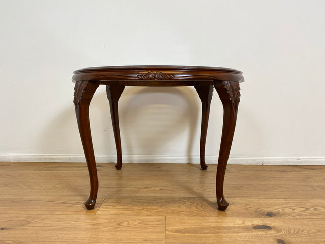 WMK # Wunderschöner und sehr gut erhaltener runder 60er Jahre Chippendale Couchtisch mit Glasplatte und feinem Wiener Sonnengeflecht # Wohnzimmertisch Glastisch Coffee Table Geflecht Vintage Stilmöbel