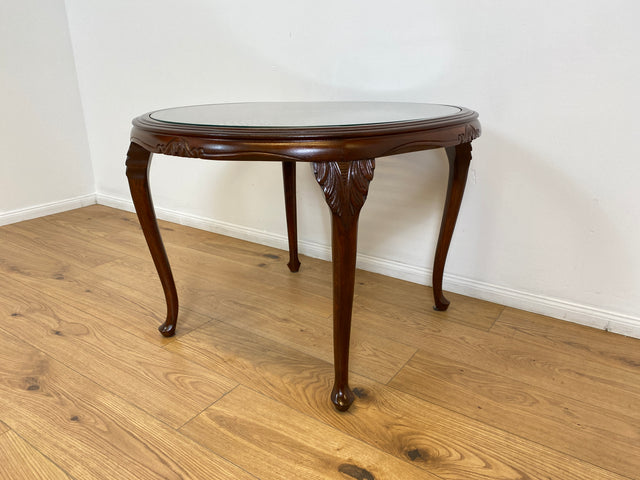 WMK # Wunderschöner und sehr gut erhaltener runder 60er Jahre Chippendale Couchtisch mit Glasplatte und feinem Wiener Sonnengeflecht # Wohnzimmertisch Glastisch Coffee Table Geflecht Vintage Stilmöbel