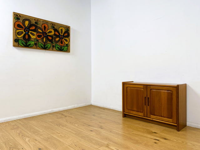 WMK I Stilvolle & gut erhaltene skandinavische Mid-Century Kommode aus vollem Holz in Teak I Schrank Sideboard Schuhschrank Wäschekommode Vintage 60er 70er Danish Design Teakholz München Hamburg Kiel