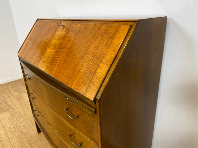 WMK I Sehr schöner skandinavischer Mid-Century Sekretär aus vollem Holz mit Schubladen und fester Schreibplatte I Schreibschrank Desk Schreibtisch Kommode Schubladenkommode Vintage Berlin Köln München