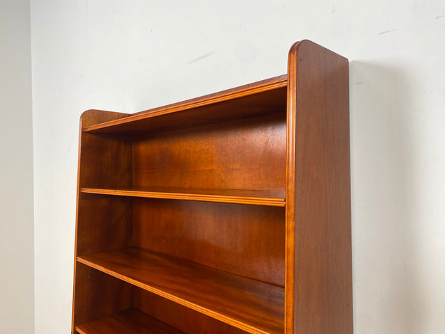 WMK I Hochwertiger skandinavische Mid-Century Bücherschrank aus vollem Holz mit verstellbaren Regalböden und Schubladen I Regal Bücherregal Holzregal Highboard Kommode Vintage Berlin Hannover München