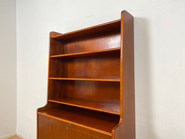 WMK I Hochwertiger skandinavische Mid-Century Bücherschrank aus vollem Holz mit verstellbaren Regalböden und Schubladen I Regal Bücherregal Holzregal Highboard Kommode Vintage Berlin Hannover München
