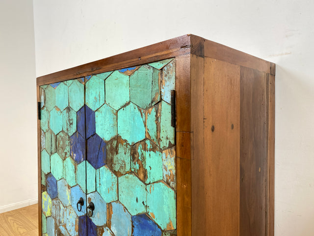 Boatwood by WMK I Einzigartiger Schrank in Meeresblau I handgefertigt aus altem Bootsholz I Highboard Kommode Sideboard Wäscheschrank Bar Barschrank Schuhschrank Schuhkommode Berlin Stuttgart Rostock