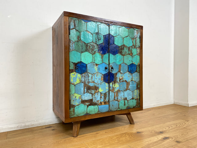 Boatwood by WMK I Einzigartiger Schrank in Meeresblau I handgefertigt aus altem Bootsholz I Highboard Kommode Sideboard Wäscheschrank Bar Barschrank Schuhschrank Schuhkommode Berlin Stuttgart Rostock