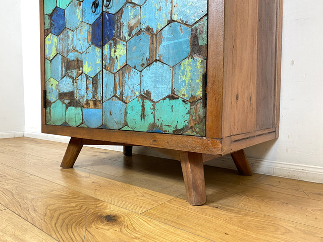 Boatwood by WMK I Einzigartiger Schrank in Meeresblau I handgefertigt aus altem Bootsholz I Highboard Kommode Sideboard Wäscheschrank Bar Barschrank Schuhschrank Schuhkommode Berlin Stuttgart Rostock