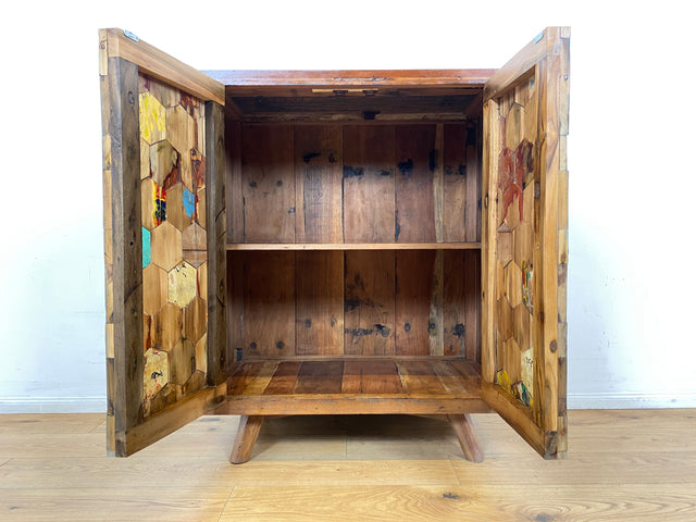 Boatwood by WMK I Einzigartiger Schrank in Meeresblau I handgefertigt aus altem Bootsholz I Highboard Kommode Sideboard Wäscheschrank Bar Barschrank Schuhschrank Schuhkommode Berlin Stuttgart Rostock