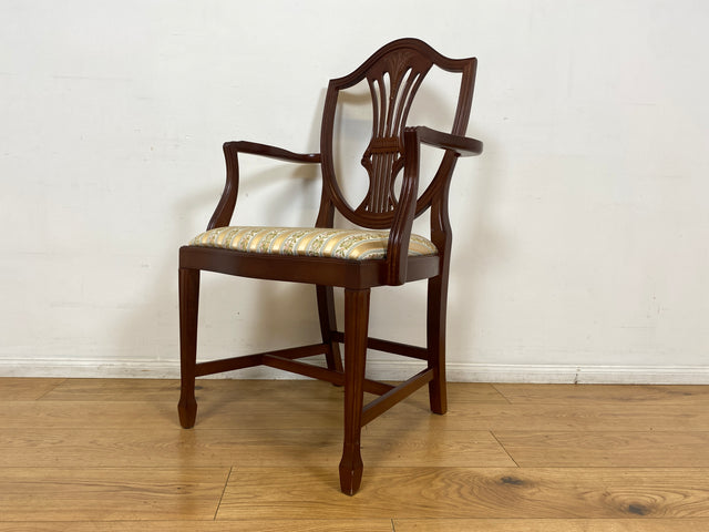 WMK I Set aus 4 eleganten Esszimmerstühlen in englischem Stil mit Armlehnen und hochwertigem Sitzbezug I Stühle Armlehnstühle Küchenstühle Holzstühle Regency Empire Vintage Möbel Berlin Leipzig Bremen