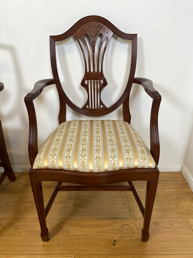 WMK I Set aus 4 eleganten Esszimmerstühlen in englischem Stil mit Armlehnen und hochwertigem Sitzbezug I Stühle Armlehnstühle Küchenstühle Holzstühle Regency Empire Vintage Möbel Berlin Leipzig Bremen