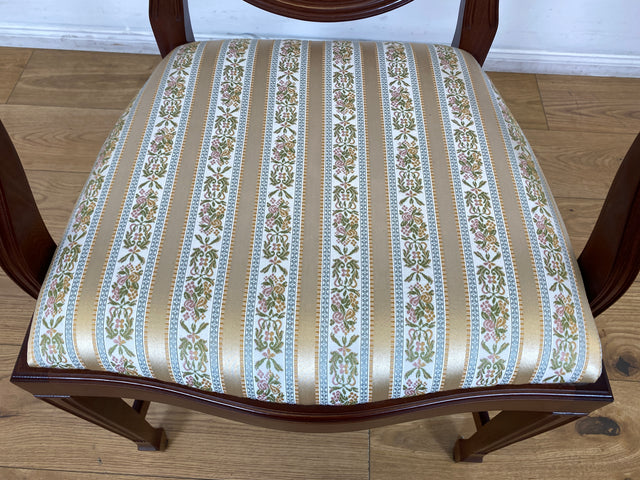 WMK I Set aus 4 eleganten Esszimmerstühlen in englischem Stil mit Armlehnen und hochwertigem Sitzbezug I Stühle Armlehnstühle Küchenstühle Holzstühle Regency Empire Vintage Möbel Berlin Leipzig Bremen