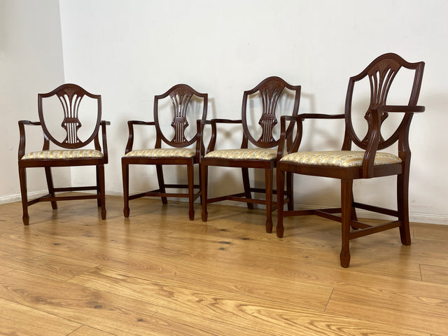 WMK I Set aus 4 eleganten Esszimmerstühlen in englischem Stil mit Armlehnen und hochwertigem Sitzbezug I Stühle Armlehnstühle Küchenstühle Holzstühle Regency Empire Vintage Möbel Berlin Leipzig Bremen