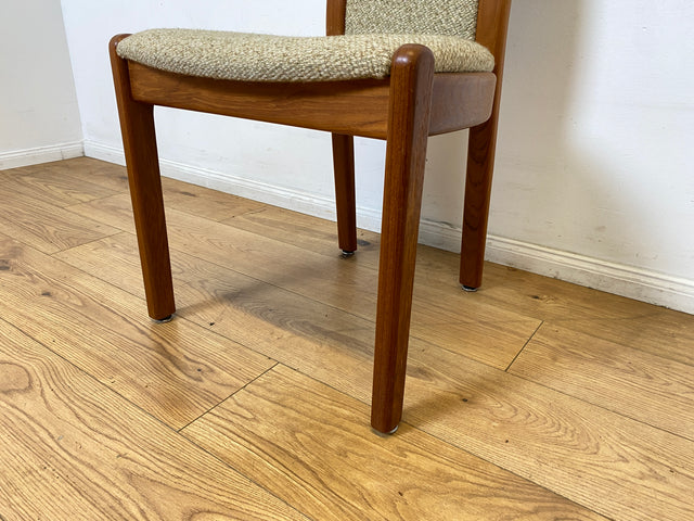 WMK I Set aus 4 hochwertigen skandinavischen Designer Stühlen I Holstebro Møbelfabrik I Teakholz I naturbeiger Originalbezug I Dining Chairs Armlehnen Esszimmer Danish Design Mid-Century Vintage Teak