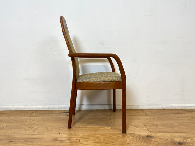WMK I Set aus 4 hochwertigen skandinavischen Designer Stühlen I Holstebro Møbelfabrik I Teakholz I naturbeiger Originalbezug I Dining Chairs Armlehnen Esszimmer Danish Design Mid-Century Vintage Teak