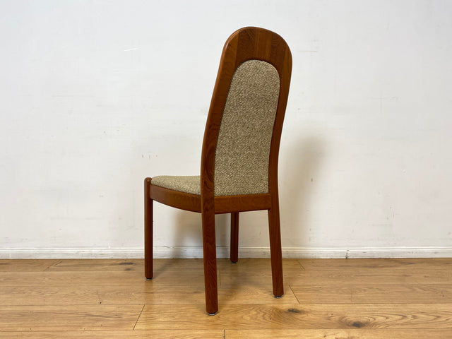 WMK I Set aus 4 hochwertigen skandinavischen Designer Stühlen I Holstebro Møbelfabrik I Teakholz I naturbeiger Originalbezug I Dining Chairs Armlehnen Esszimmer Danish Design Mid-Century Vintage Teak