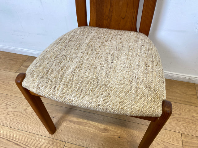 WMK I Set aus 6 hochwertigen skandinavischen Designer Stühlen I EMC Furniture I Teakholz massiv I naturbeiger Originalbezug I Dining Chairs Armlehnen Esszimmer Danish Design Mid-Century Vintage Teak