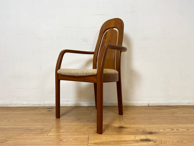 WMK I Set aus 6 hochwertigen skandinavischen Designer Stühlen I EMC Furniture I Teakholz massiv I naturbeiger Originalbezug I Dining Chairs Armlehnen Esszimmer Danish Design Mid-Century Vintage Teak