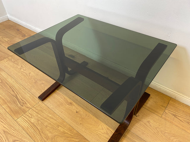 WMK # Zeitlos schöner & sehr gut erhaltener skandinavischer Designer Couchtisch Siesta by Ingmar Relling for Westnofa m. Rauchglasplatte # Glastisch Coffee Side Table Beistelltisch Mid-Century Vintage