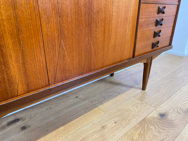 WMK # Skandinavisches Mid-Century Designer Highboard "Roseto" by Svante Skogh for Abra, Vollholz in Teak, mit Schubladen & Bar # Sideboard Schrank Barschrank Kommode Danish Design Vintage Teak 60er
