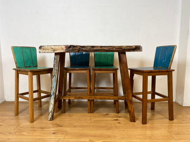 Formschöner und sehr robuster Stehtisch handgefertigt aus altem Bootsholz in Originalfarben I Teakholz massiv I in & Outdoor I Tisch Holztisch Bartisch Küchentisch Gastro Industrial Design Upcycling I
