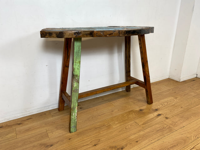 Formschöner und sehr robuster Stehtisch handgefertigt aus altem Bootsholz in Originalfarben I Teakholz massiv I in & Outdoor I Tisch Holztisch Bartisch Küchentisch Gastro Industrial Design Upcycling I