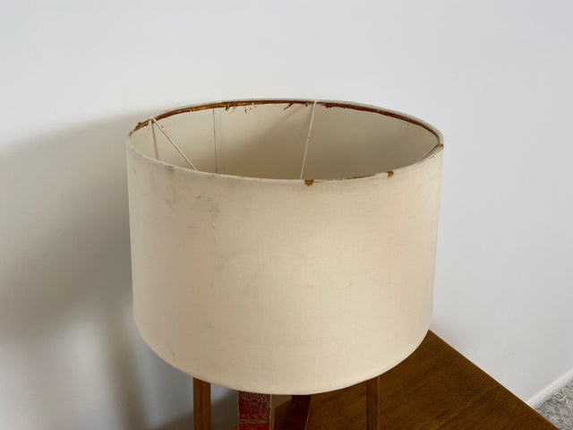 Boatwood by WMK # 1/3 Einzigartige Tischlampe mit Lampenfuß aus altem Bootsholz und weißem Lampenschirm, ein handgefertigtes Unikat in Originalfarben # Lampe Tischleuchte Schreibtischlampe Leselampe