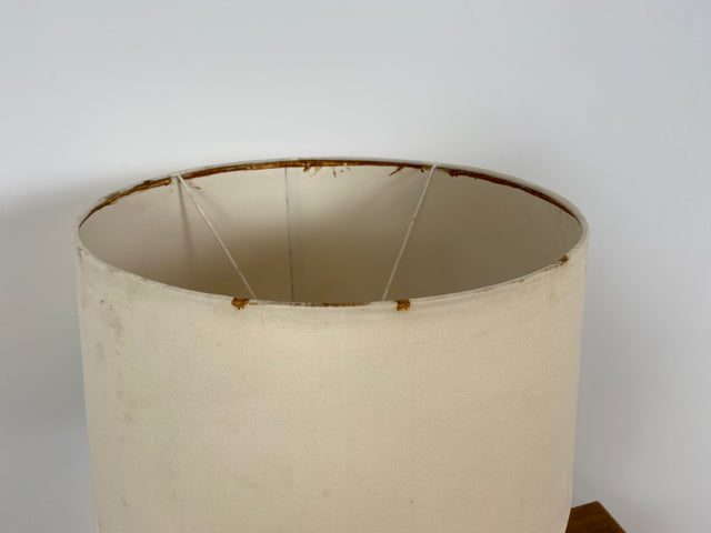 Boatwood by WMK # 1/3 Einzigartige Tischlampe mit Lampenfuß aus altem Bootsholz und weißem Lampenschirm, ein handgefertigtes Unikat in Originalfarben # Lampe Tischleuchte Schreibtischlampe Leselampe