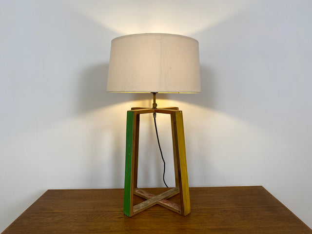 Boatwood by WMK # 1/3 Einzigartige Tischlampe mit Lampenfuß aus altem Bootsholz und weißem Lampenschirm, ein handgefertigtes Unikat in Originalfarben # Lampe Tischleuchte Schreibtischlampe Leselampe