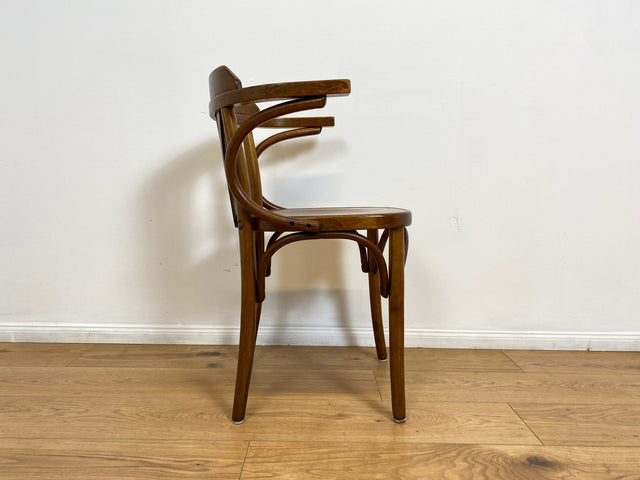 WMK # 1/2 Hochwertiger und sehr gut erhaltener Nachbau des berühmten Stuhl Nr. 24 von Thonet # Kaffeehausstuhl Bugholzstuhl Bistrostuhl Wiener Kaffeehaus Holzstuhl Küchenstuhl Esszimmerstuhl Vintage