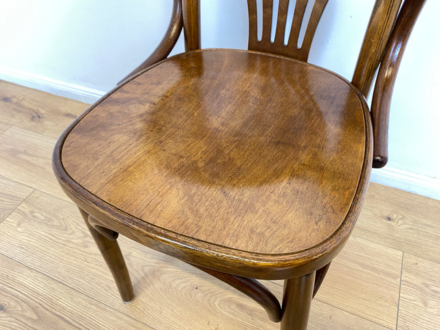 WMK # 1/2 Hochwertiger und sehr gut erhaltener Nachbau des berühmten Stuhl Nr. 24 von Thonet # Kaffeehausstuhl Bugholzstuhl Bistrostuhl Wiener Kaffeehaus Holzstuhl Küchenstuhl Esszimmerstuhl Vintage