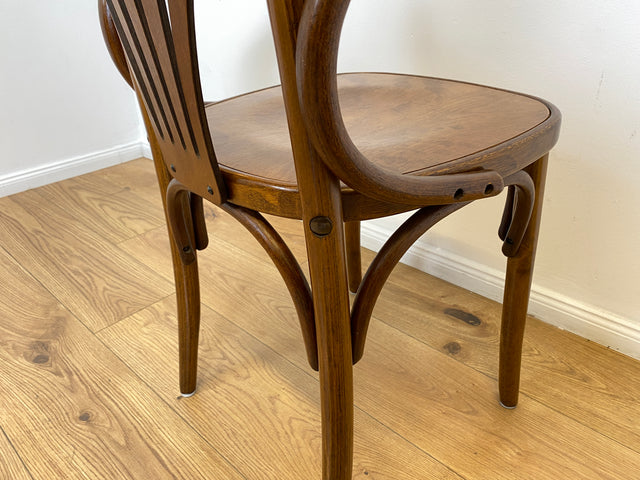 WMK # 1/2 Hochwertiger und sehr gut erhaltener Nachbau des berühmten Stuhl Nr. 24 von Thonet # Kaffeehausstuhl Bugholzstuhl Bistrostuhl Wiener Kaffeehaus Holzstuhl Küchenstuhl Esszimmerstuhl Vintage