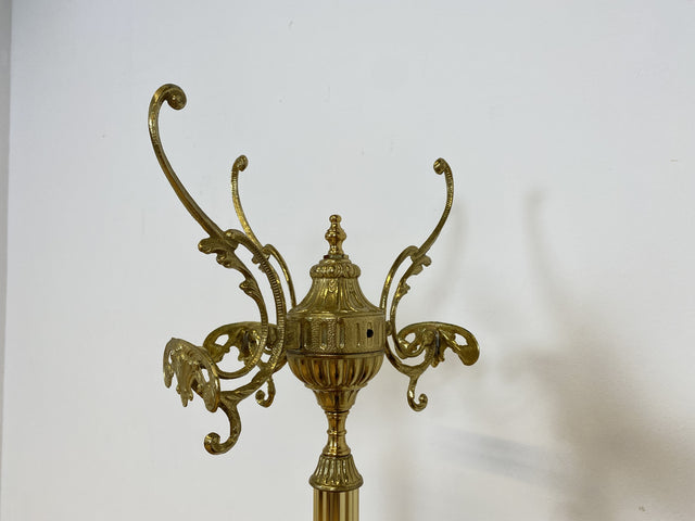 WMK # Wunderschöner Vintage Garderobenständer im Stile des Barock aus goldfarbenem Messing mit drehbarer Krone # Garderobe Flurgarderobe Kleiderständer Coat Rack Hollywood Regency Rokoko Vintage Gold