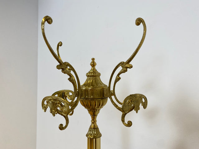 WMK # Wunderschöner Vintage Garderobenständer im Stile des Barock aus goldfarbenem Messing mit drehbarer Krone # Garderobe Flurgarderobe Kleiderständer Coat Rack Hollywood Regency Rokoko Vintage Gold