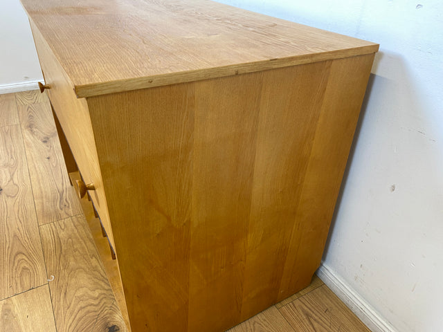 WMK I Heller Vintage Phonoschrank in Esche mit Vinyl Regal und Plattenspieler Fach I Vinylschrank Schalplattenschrank Plattenschrank LP Regal Kommode Sideboard Retro 60er 70er I Berlin Köln Stuttgart