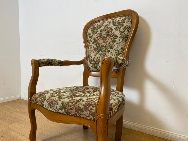 WMK I Eleganter und gut erhaltener Vintage Sessel im antiken Stil mit floralem Originalbezug