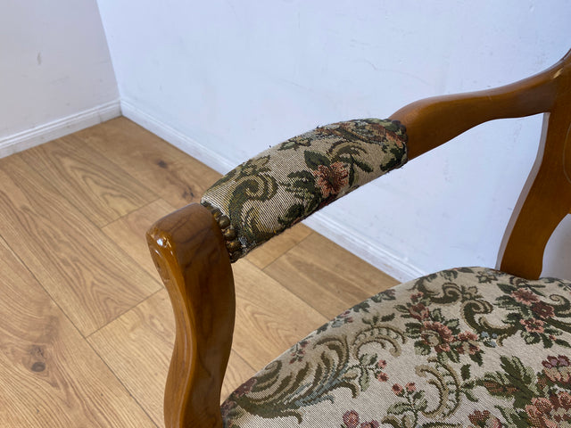 WMK I Eleganter und gut erhaltener Vintage Sessel im antiken Stil mit floralem Originalbezug