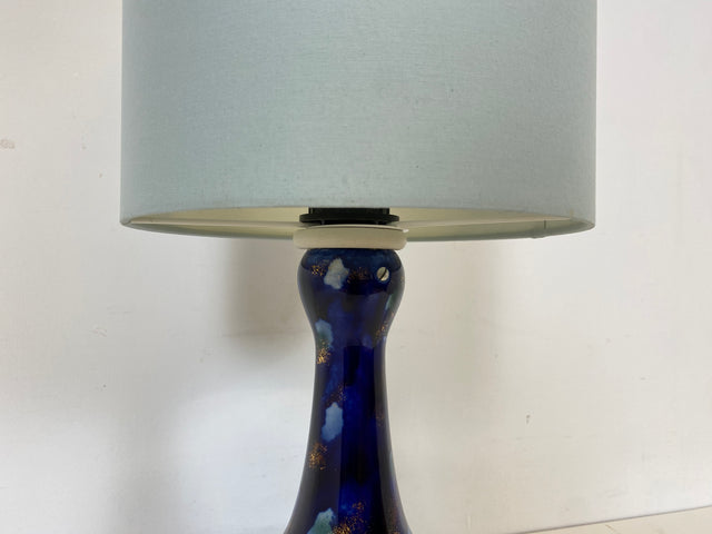WMK # Wunderschöne und sehr gut erhaltene Vintage Tischlampe von Wallendorf 1764 mit blauem Kobalt Porzellan Lampenfuß und späterem Lampenschirm # Tischleuchte Leselampe Lampe Kobaltblau Mid-Century W