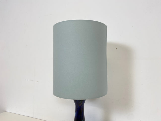 WMK # Wunderschöne und sehr gut erhaltene Vintage Tischlampe von Wallendorf 1764 mit blauem Kobalt Porzellan Lampenfuß und späterem Lampenschirm # Tischleuchte Leselampe Lampe Kobaltblau Mid-Century W