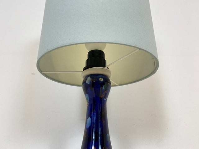 WMK # Wunderschöne und sehr gut erhaltene Vintage Tischlampe von Wallendorf 1764 mit blauem Kobalt Porzellan Lampenfuß und späterem Lampenschirm # Tischleuchte Leselampe Lampe Kobaltblau Mid-Century W