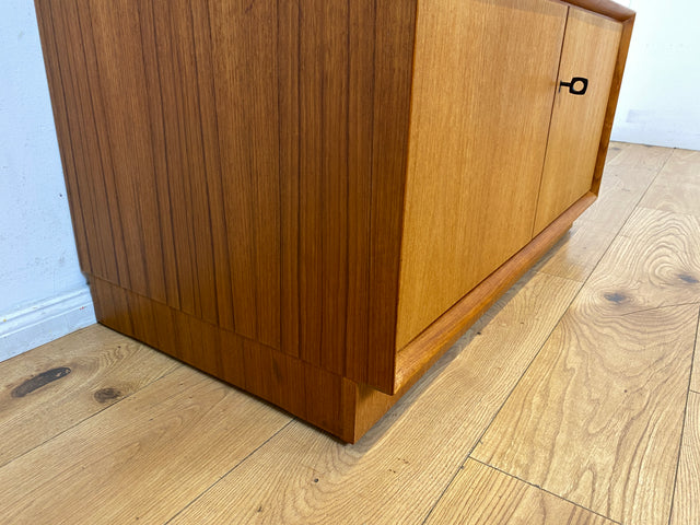 Schöner hoher modularer Vintage Bücherschrank von Strobeck in skandinavischem Stil I Teakholz I Regal Bücherregal Holzregal Kommode Danish Design Mid-Century Vintage Teak 70er I
