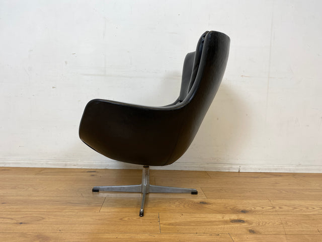 Formschöner skandinavischer Space Age Drehsessel mit Kunstleder Bezug bau ähnlich mit Eggchair I Sessel Ledersessel Armchair Designersessel Ei Lesesessel Vintage 70er I