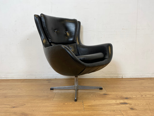 Formschöner skandinavischer Space Age Drehsessel mit Kunstleder Bezug bau ähnlich mit Eggchair I Sessel Ledersessel Armchair Designersessel Ei Lesesessel Vintage 70er I