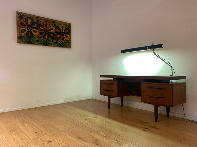Sehr rare verstellbare Mid-Century Schwanenhals Tischleuchte von VEB NARVA I Lampe Leuchte Architektenlampe Schreibtischlampe Arbeitsleuchte Vintage Retro Werkstatt Ostalgie Industrie Design I
