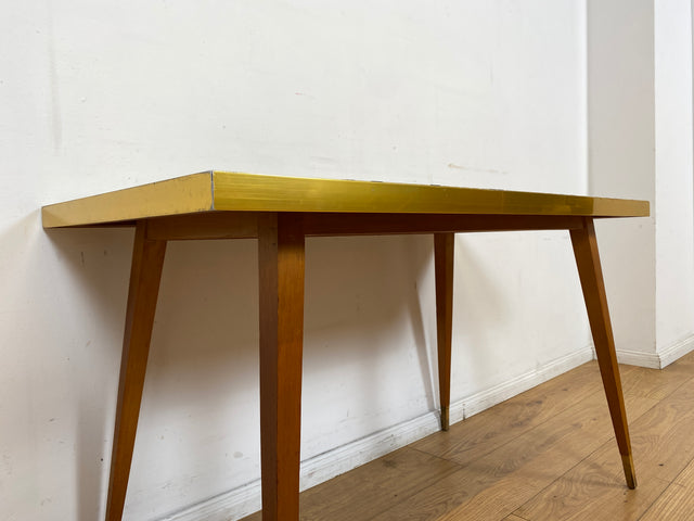 WMK I Besonders schöner hoher Mid-Century Couchtisch mit Mosaik Fliesen und konischen Füßen