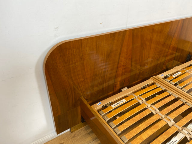 WMK I Stilvolles 50er Jahre Doppelbett in edlem Nussbaum mit verstellbarem Lattenrost für 2x 80x195 oder 160x195 cm Matratzen I