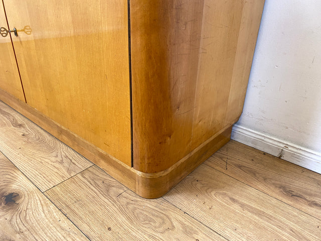 Formschöne helle Mid-Century Spiegelkommode mit großem Spiegel I Frisierkommode Schminkkommode Schminktisch Wäschekommode Sideboard Kommode Wäschekommode Vintage 50er 60er I