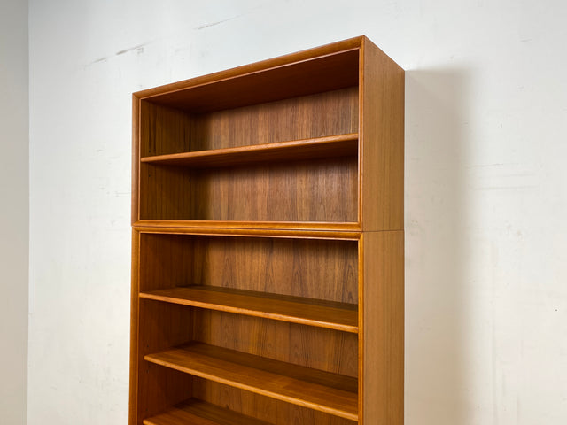 Schöner hoher modularer Vintage Bücherschrank von Strobeck in skandinavischem Stil I Teakholz I Regal Bücherregal Holzregal Kommode Danish Design Mid-Century Vintage Teak 70er I